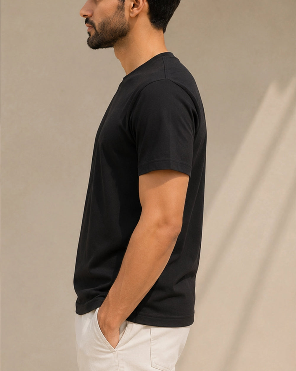 Crew neck - pitch black - side