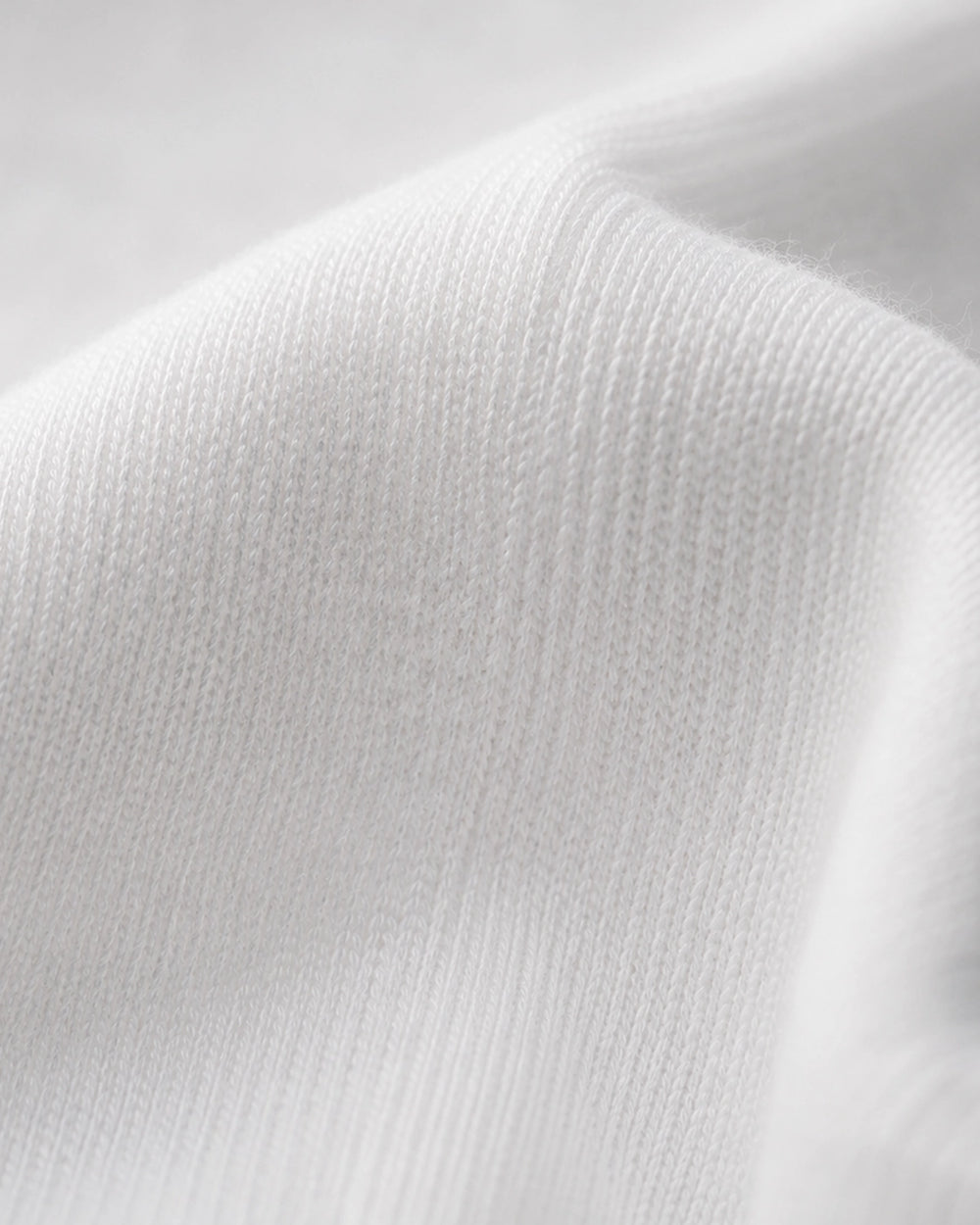 Crew neck - arctic white - close