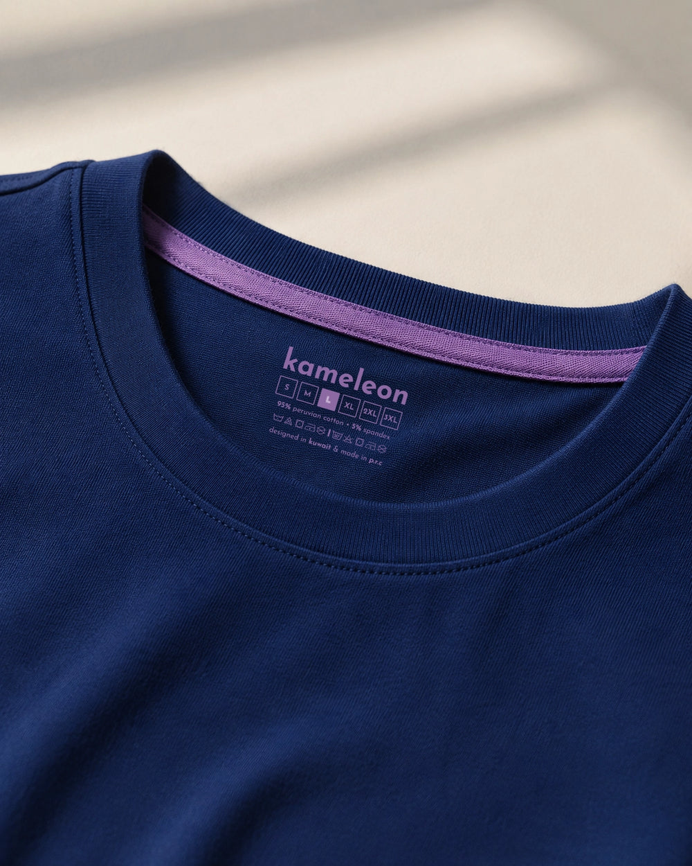 Crew neck - royal blue - lavender detail