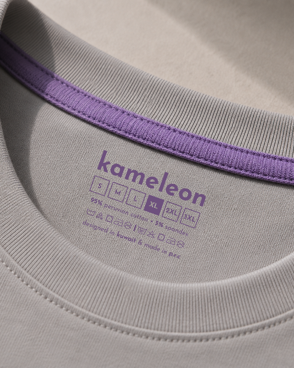 Crew neck - platinum grey - lavender detail